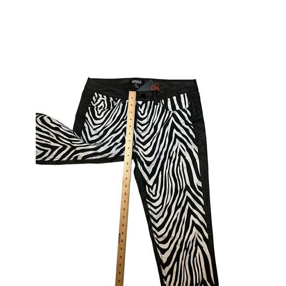 Forever 21 Premium Skinny Ankle Jeans Women's 30 White Black Denim Zebra Print - Picture 4 of 7